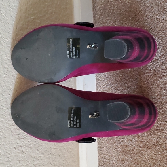 Babycham Burgundy Plaid Heels - Picture 8 of 9